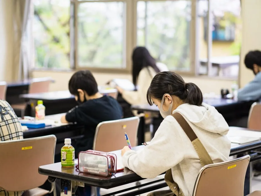 教室照片:学習塾 自习中的学生